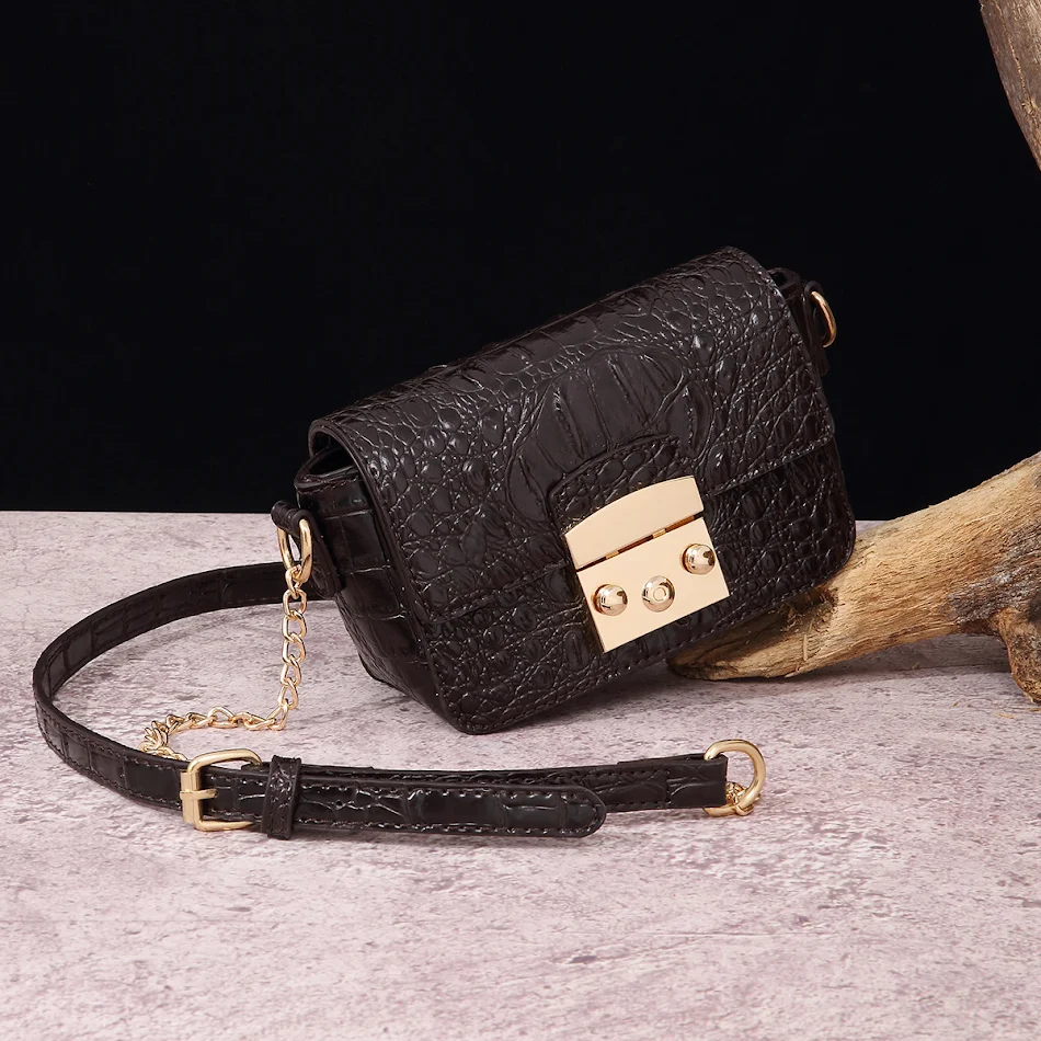 Sac bandoulière femme rétro multicolore une épaule. Le sac idéal pour un look tendance et fonctionnel, parfait pour toutes vos sorties.