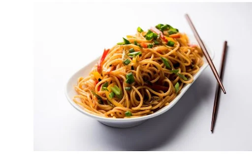 Veg Hakka Noodles