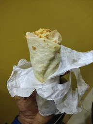 Gusto's Shawarma photo 2