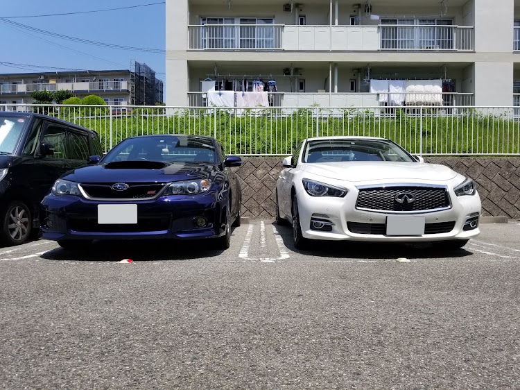 インプレッサ WRX STIのドライブ・スカイラインv37に関するカスタム事例の投稿画像1枚目