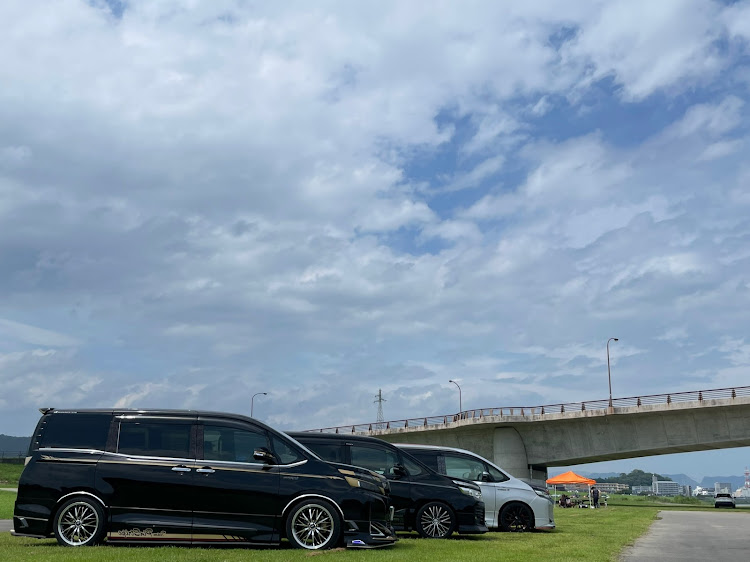 ヴォクシーのチームピンスト・No.001・フォージドカーボン・武蔵Style・kanzy工房の誕生月に関するカスタム事例の投稿画像3枚目