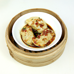 Steamed Chilli Pork Dumplings 紅油餃子