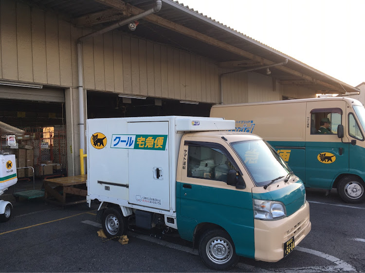 NV350キャラバンのおめでとうごさいます・クリスマスプレゼント・なおとパパ待ってて・ネックパッド発送に関するカスタム事例の投稿画像6枚目