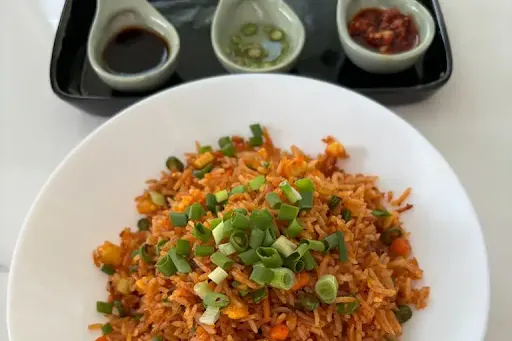 Schezwan Chicken Fried Rice