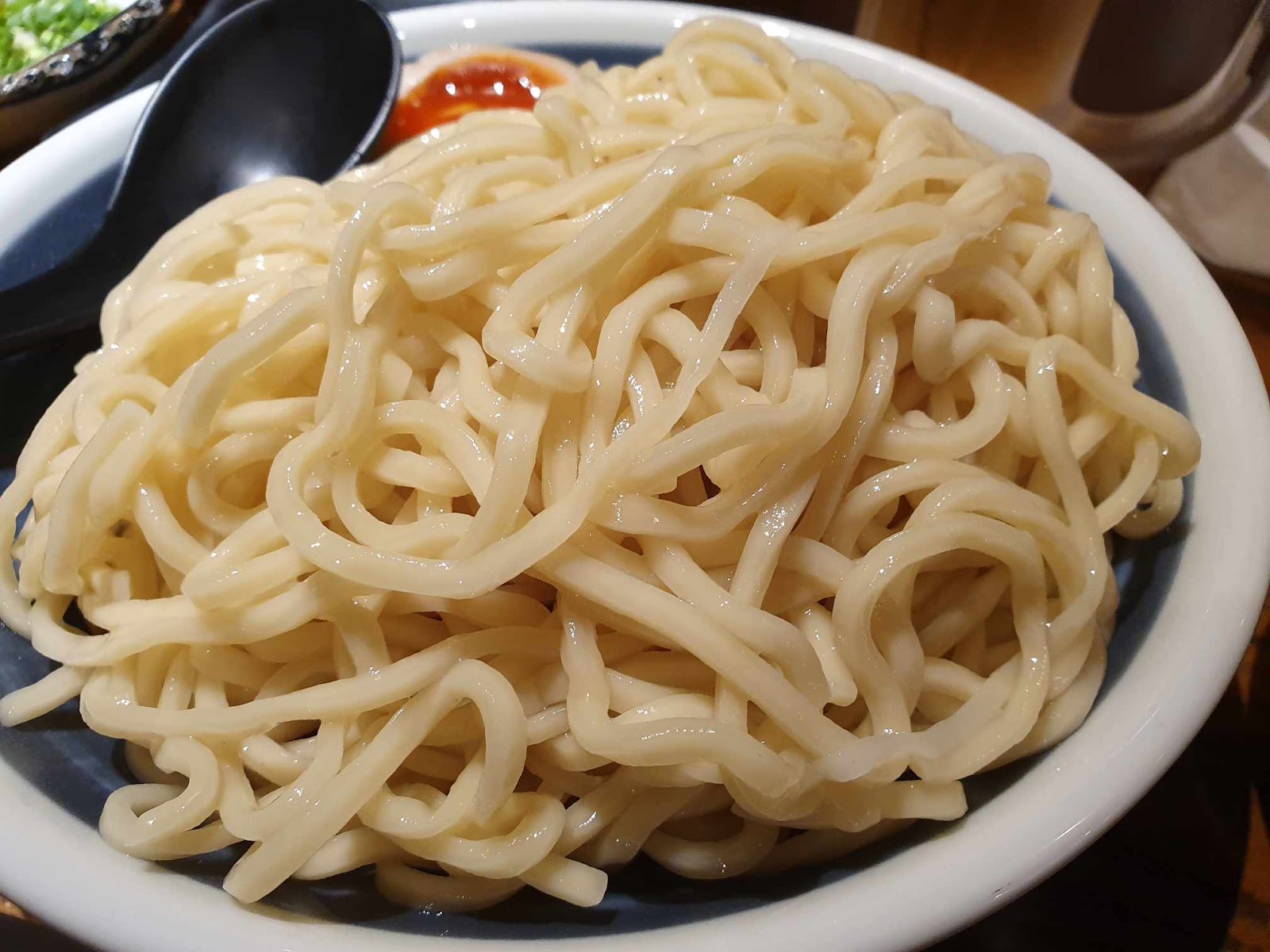 Shugetsu 300 gram tsukemen noodles with soft boiled egg