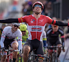 Feest voor Lotto Soudal in Duinkerke, Jens Debusschere oppermachtig in de sprint