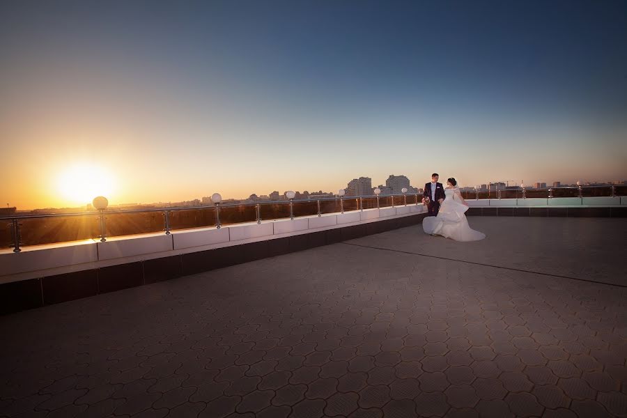 Fotógrafo de casamento Tatyana Omelchenko (tatyankaom). Foto de 28 de agosto 2017