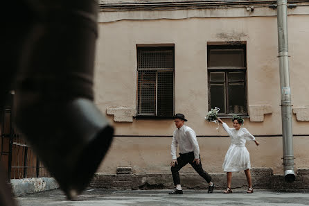 Fotógrafo de casamento Viktor Savelev (savelyev). Foto de 27 de setembro 2021