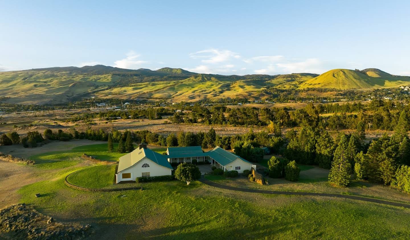 Farm house with garden Waimea