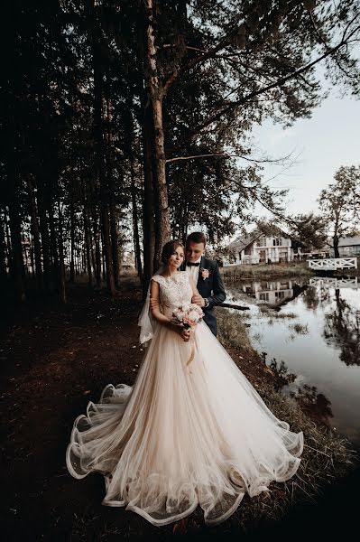 結婚式の写真家Natalya Zakharova (natuskafoto)。2018 8月13日の写真