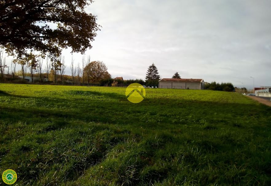 Vente terrain  2540 m² à Commentry (03600), 22 000 €