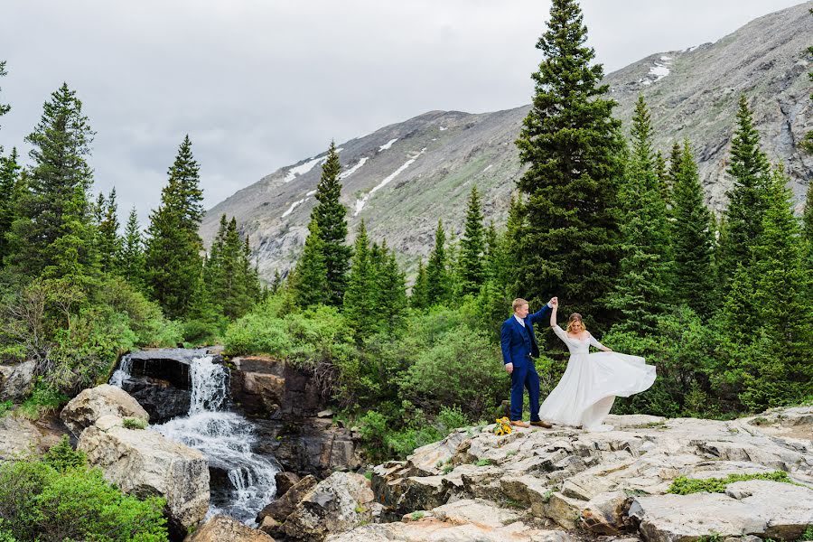 Wedding photographer Larissa Welch (wethelightphoto). Photo of 12 January 2023