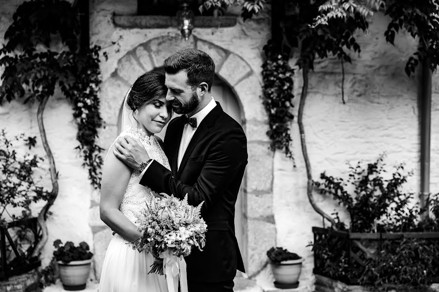 Wedding photographer Michalis Batsoulas (batsoulas). Photo of 26 April 2022