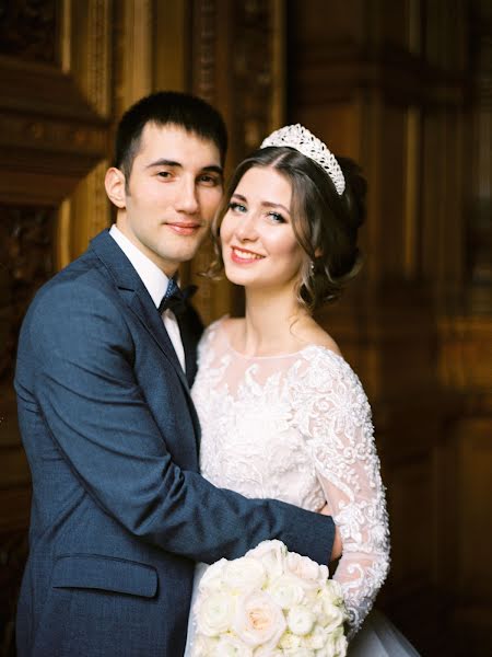 Wedding photographer Slava Peresvet (slavaperesvet). Photo of 1 May 2019