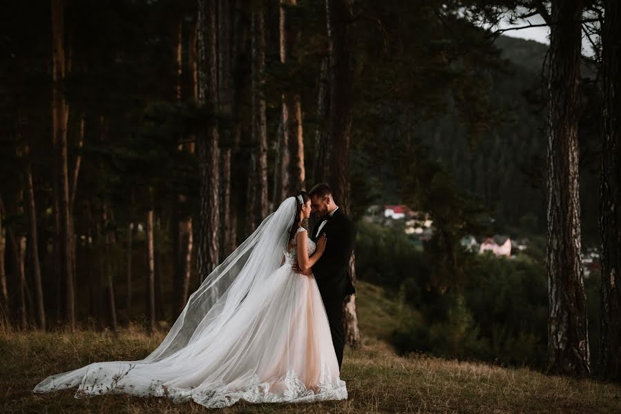 Fotógrafo de bodas Ioana Si George Benghia (wandery). Foto del 14 de enero 2020