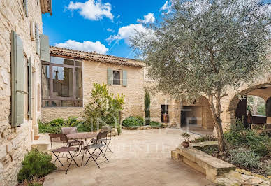 Maison avec piscine et terrasse 20