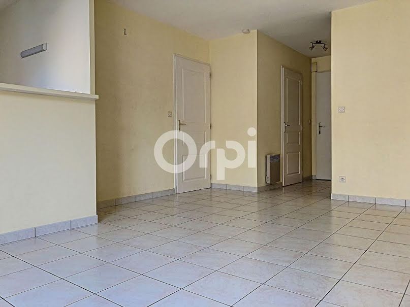 Location  appartement 1 pièce 46 m² à Saint-Jean-de-Braye (45800), 567 €