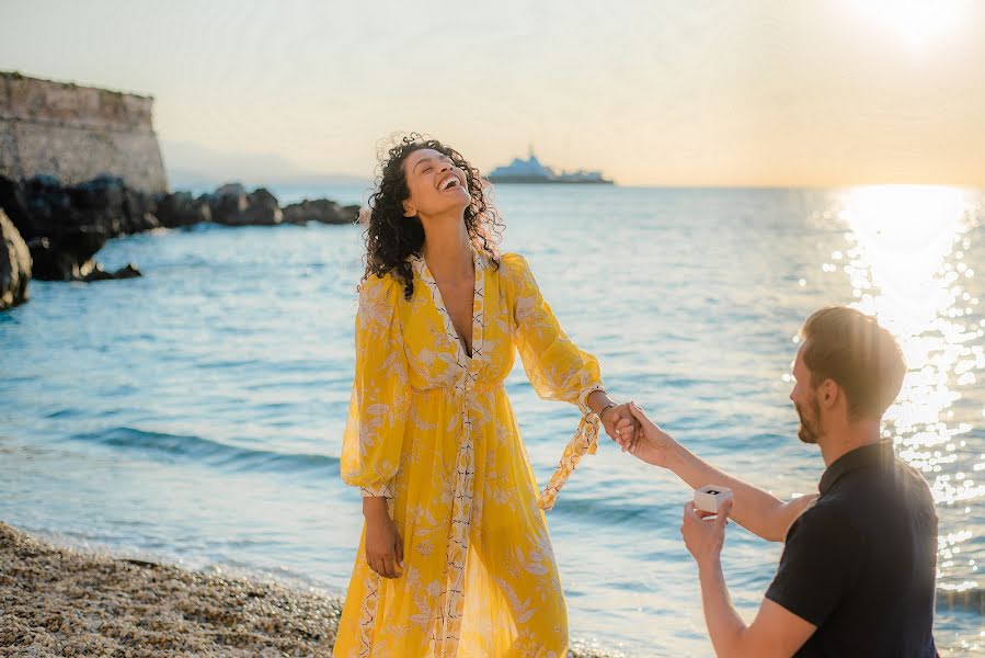 Fotógrafo de casamento Elina Kabakova (artvisionlv). Foto de 11 de agosto 2021