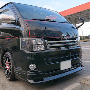 ハイエースバン TRH200V