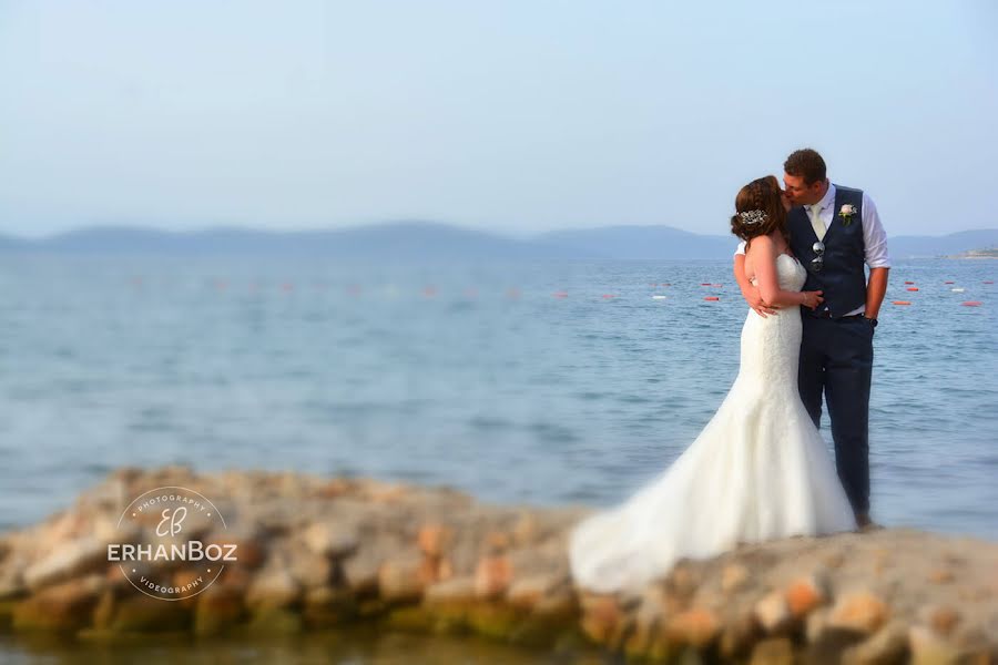 Fotógrafo de casamento Erhan Boz (erhanboz). Foto de 4 de fevereiro 2017