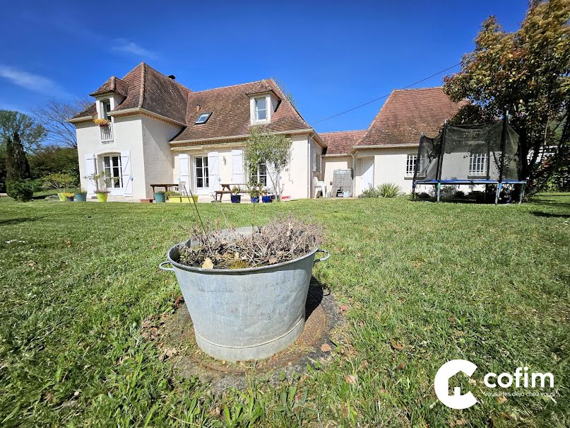 Vente maison 5 pièces 144 m² à Bosdarros (64290), 390 000 €