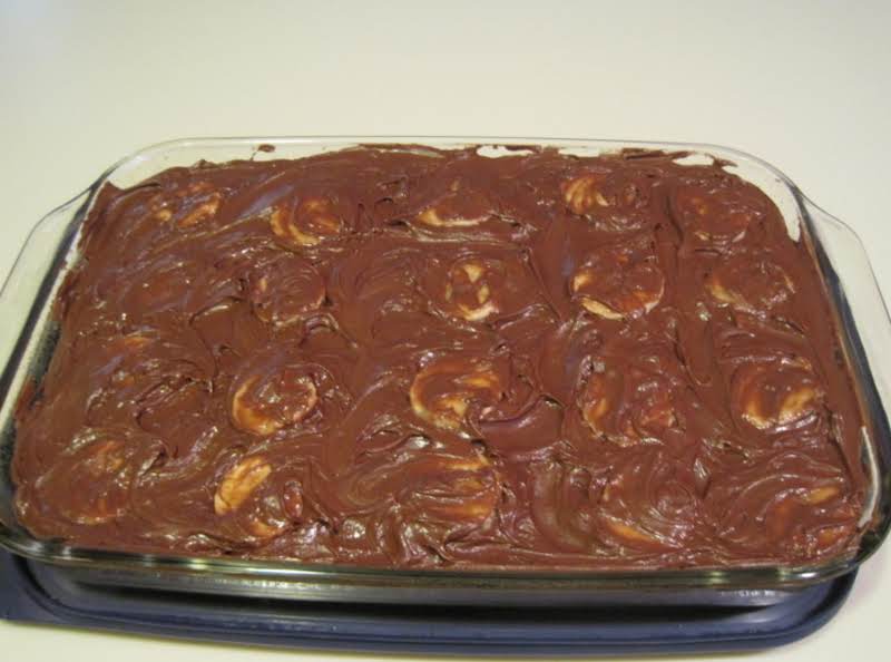 This Is The Sheet Cake In 9x13 Pan And Chocolate/banana Frosting. When I Cut It I'll Add The Picture.