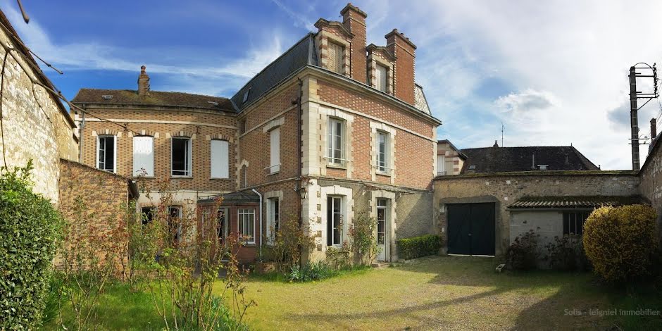 Vente maison 10 pièces 266 m² à Sens (89100), 493 000 €