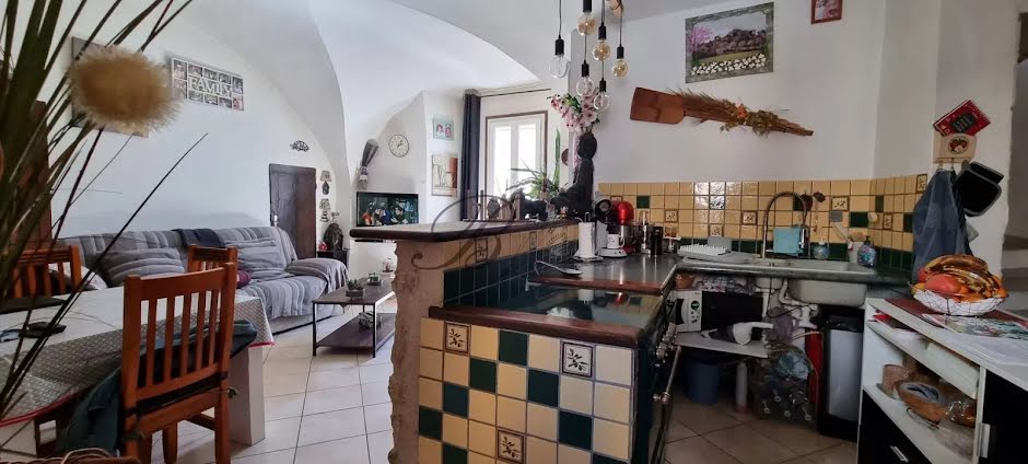 Vente propriété 4 pièces 103.43 m² à Ansouis (84240), 335 000 €