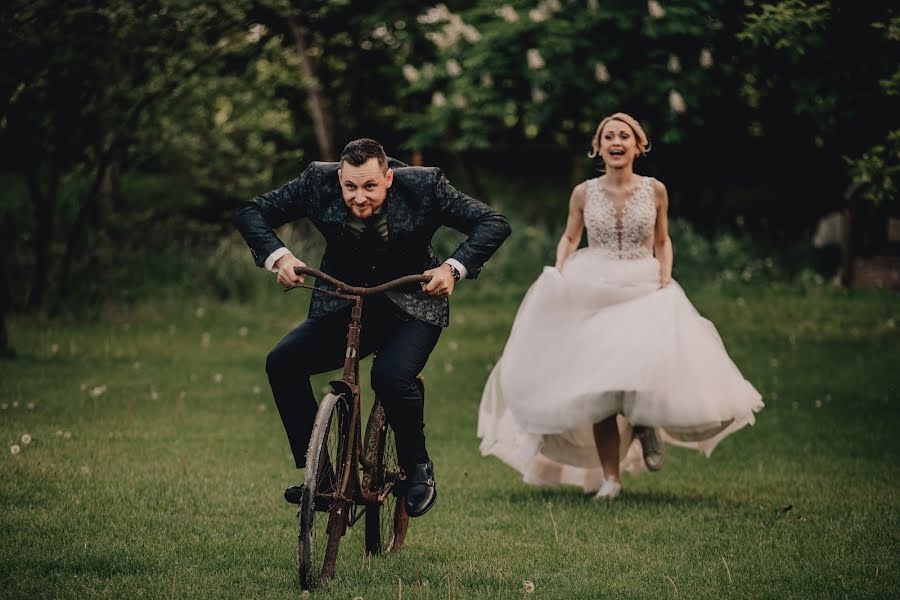 Wedding photographer Zsolt Sári (zsoltsari). Photo of 21 May 2022