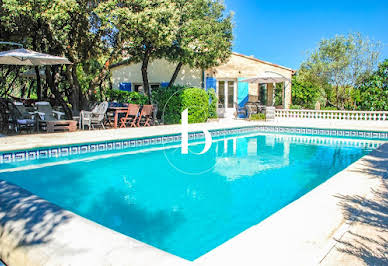 Villa with pool and terrace 3