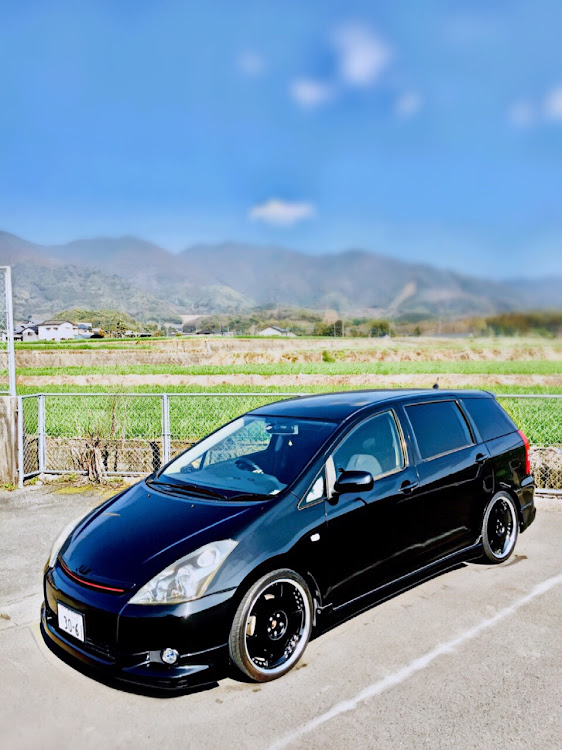 ウィッシュの洗車バカ・チームローガン九州・two-k魂に関するカスタム事例の投稿画像1枚目