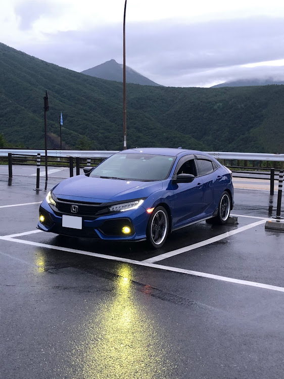 シビックのfk7・シビック・いろは坂に関するカスタム事例の投稿画像1枚目