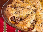 Italian Crescent Casserole - Real Mom Kitchen was pinched from <a href="http://realmomkitchen.com/9947/italian-crescent-casserole/" target="_blank">realmomkitchen.com.</a>