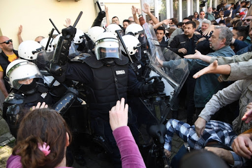 Nacionalni konvent o Evropskoj uniji zabrinut zbog primene sile poziva na prekid represije