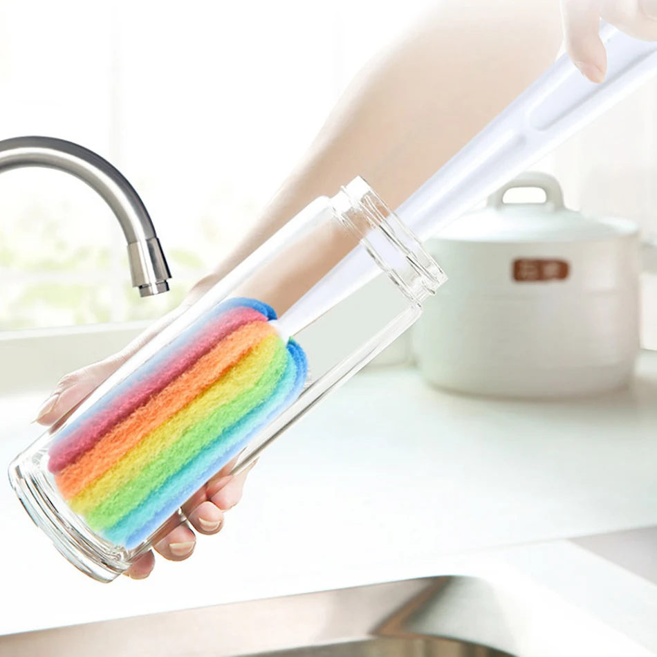 Beker reinigingsborstel Reinigt effectief vuil en vlekken van bekers. Ergonomisch ontwerp, gemakkelijk te gebruiken. Zorgt voor grondige reiniging van bekers en glazen.