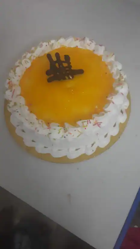 Mango Pulp Cake