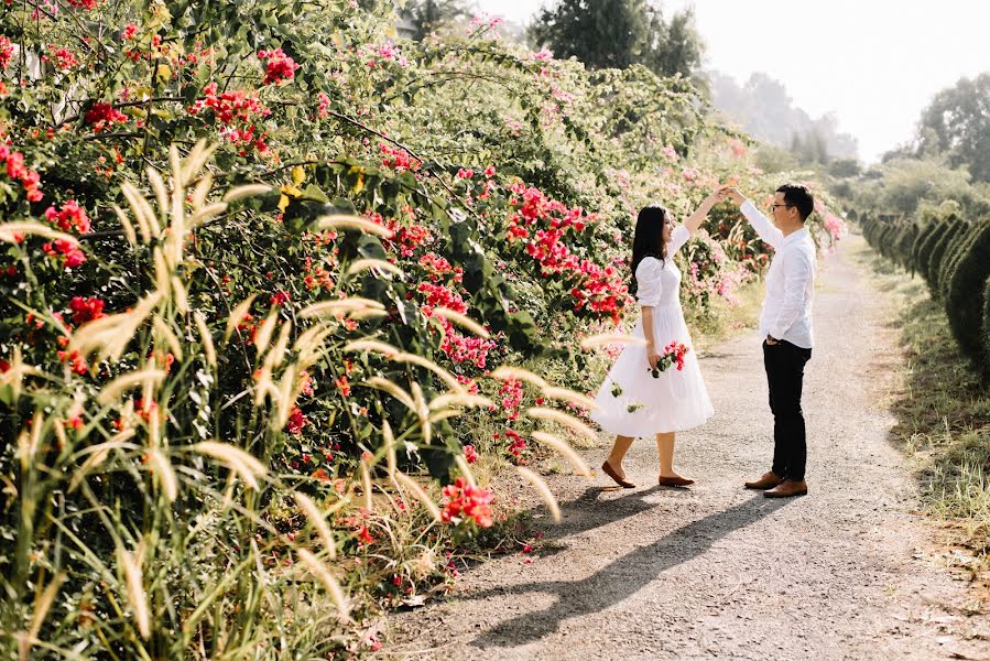 Fotógrafo de casamento Thang Ho (rikostudio). Foto de 22 de dezembro 2018