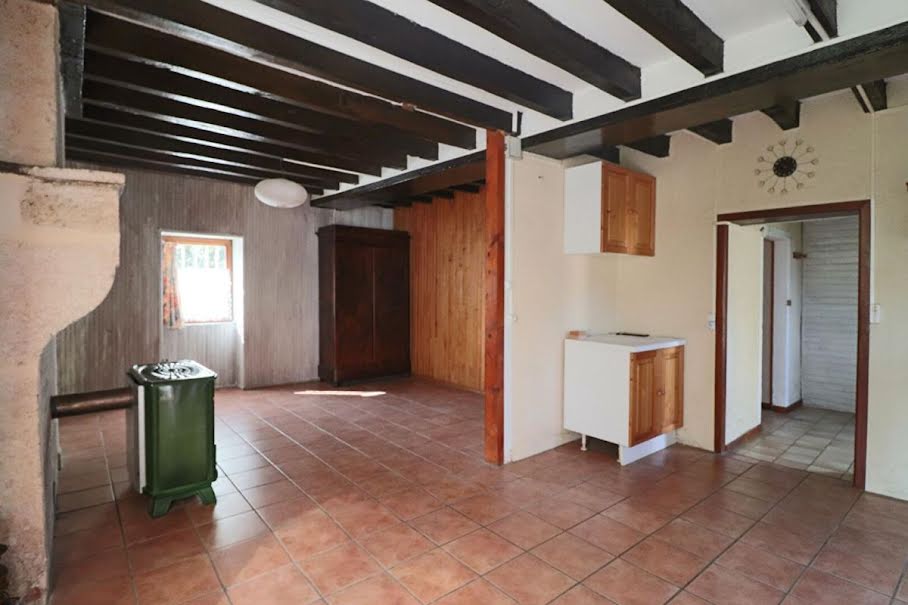 Vente maison 3 pièces 88 m² à La Chapelle-Montlinard (18140), 79 000 €