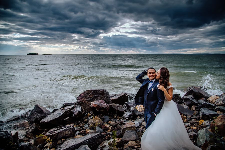 Wedding photographer Sergey Naugolnikov (imbalance). Photo of 25 December 2018