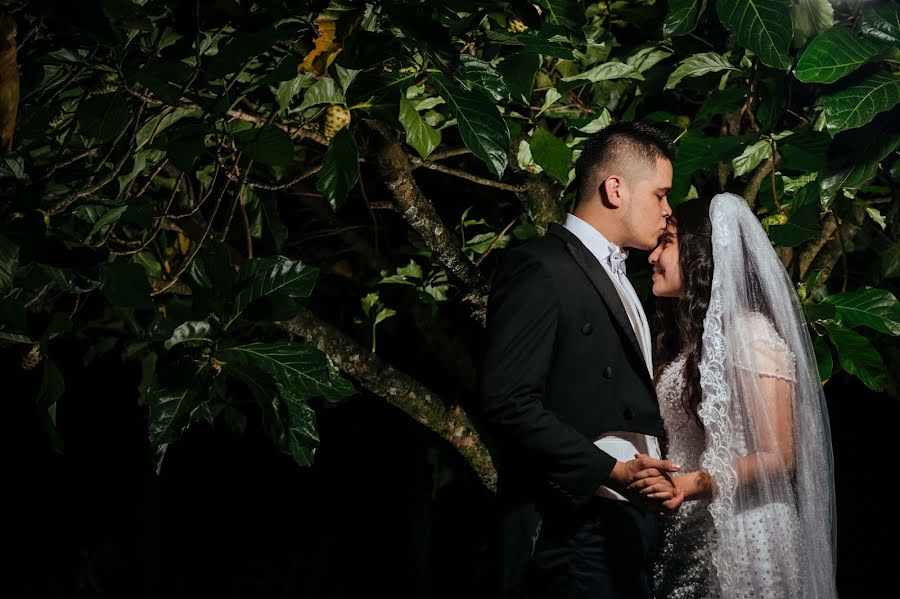 Fotógrafo de casamento Juan David Marín (juandavidmarinph). Foto de 28 de setembro 2018