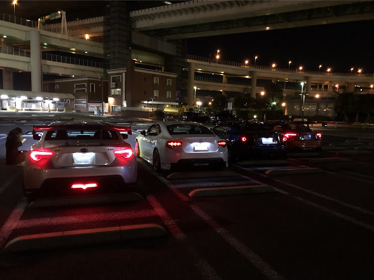 BRZのコラボ・大黒PA・86BRZ・車好き女子に関するカスタム事例の投稿画像1枚目