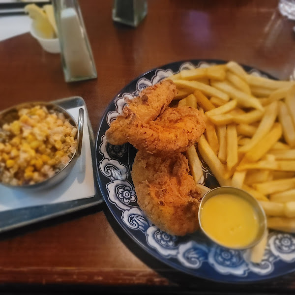 Gluten-Free Chicken Fingers/Nuggets at Bourbon's Craft Kitchen and Bar