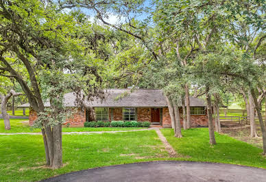 House with garden 2