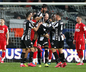 Le Sporting de Charleroi remporte le choc wallon face à un Standard aux abonnés absents