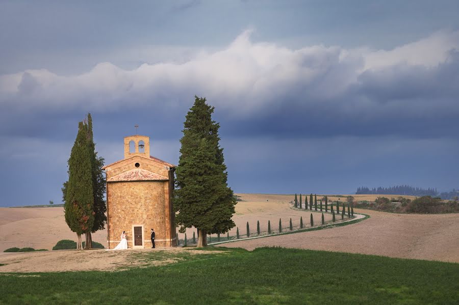 Wedding photographer Nicolò Mari (nicomariphoto). Photo of 26 November 2023