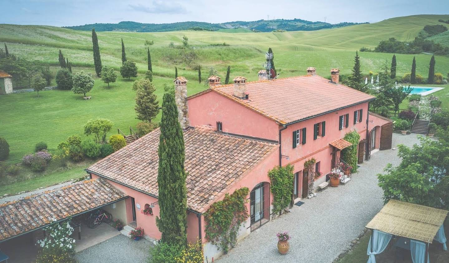 Corps de ferme avec jardin et piscine Castiglione d'Orcia