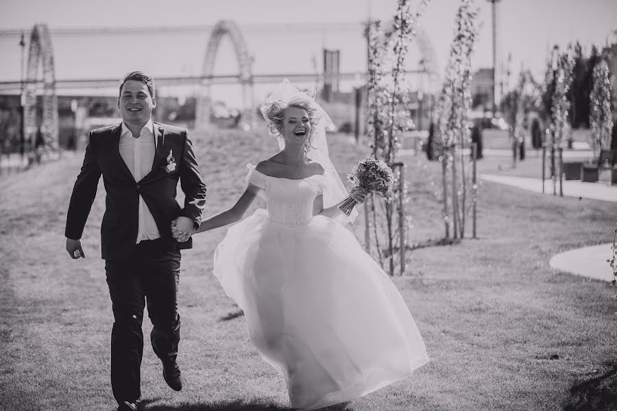 婚礼摄影师Anna Starovoytova（bysinka）。2018 9月13日的照片