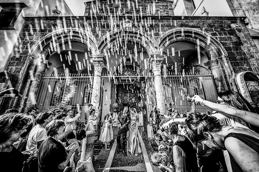 Fotógrafo de casamento Giuseppe Genovese (giuseppegenoves). Foto de 22 de junho 2016