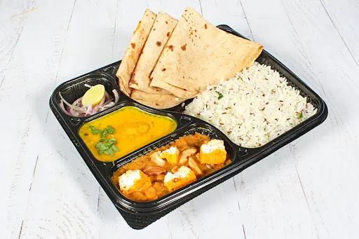 Paneer Kaju Masala Meal Thali