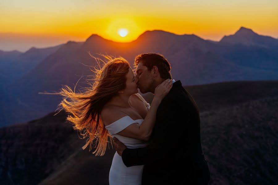 Fotógrafo de casamento Marcin Karpowicz (bdfkphotography). Foto de 4 de agosto 2022